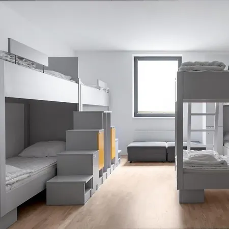Youth Hostel *